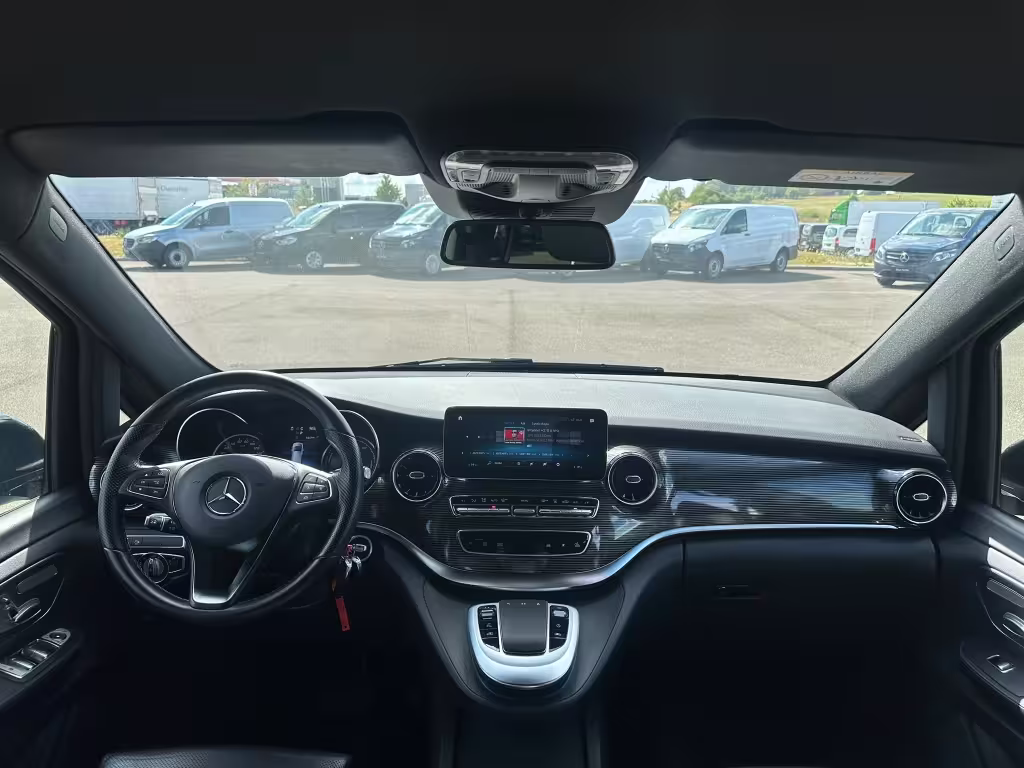 Mercedes-Benz EQV 300 AVANTGARDE/MBUX/LIEGE-PAKET/DISTRONIC/ELEKT.TÜREN/NAVI/360°/LED(ILS)/ EQV - Bild 10