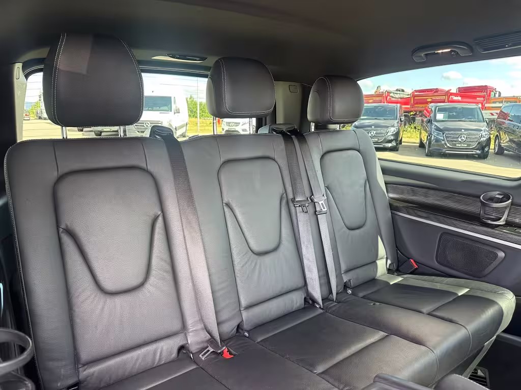 Mercedes-Benz EQV 300 AVANTGARDE/MBUX/LIEGE-PAKET/DISTRONIC/ELEKT.TÜREN/NAVI/360°/LED(ILS)/ EQV - Bild 9