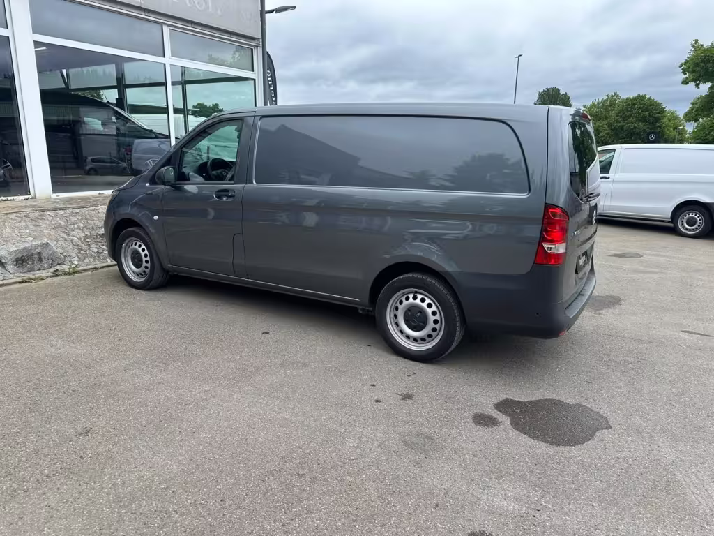 Mercedes-Benz eVito 111 KA/LANG/BOTTREGAL/PDC/KAMERA/KLIMA/35kWh/ eVito - Bild 4