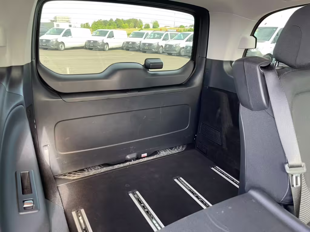 Mercedes-Benz V 300 d EDITION/KOMPAKT/ALLRAD/4*4/AMG/AHK/MBUX/NAVI/LED(ILS)/ V 300 - Bild 9