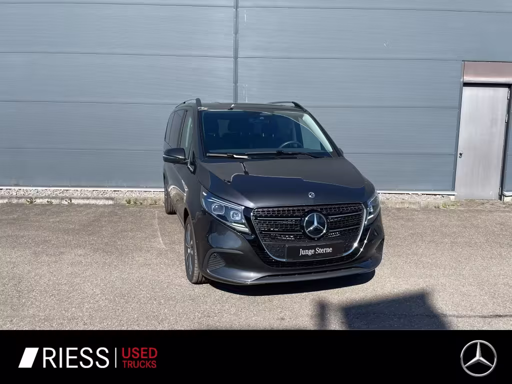 Mercedes-Benz V 300 d STYLE/ALLRAD/4*4/MBUX/NAVI/LENKRADHEIZUNG/360°/AHK2,5t/ELEKT.TÜRE/
