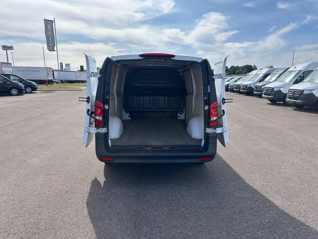 Mercedes-Benz Vito 116 CDI Kasten Extralang AUT Facelift Kam. Vito - Bild 6