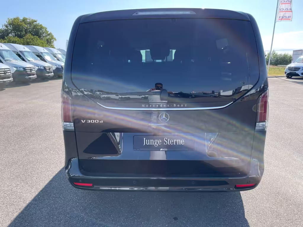 Mercedes-Benz V 300 d AVANTGARDE/EXTRALANG/MBUX/NAVI/ELEKT.TÜREN/360°/AHK2,5t/STANDHEIZUNG/ V 300 - Bild 5