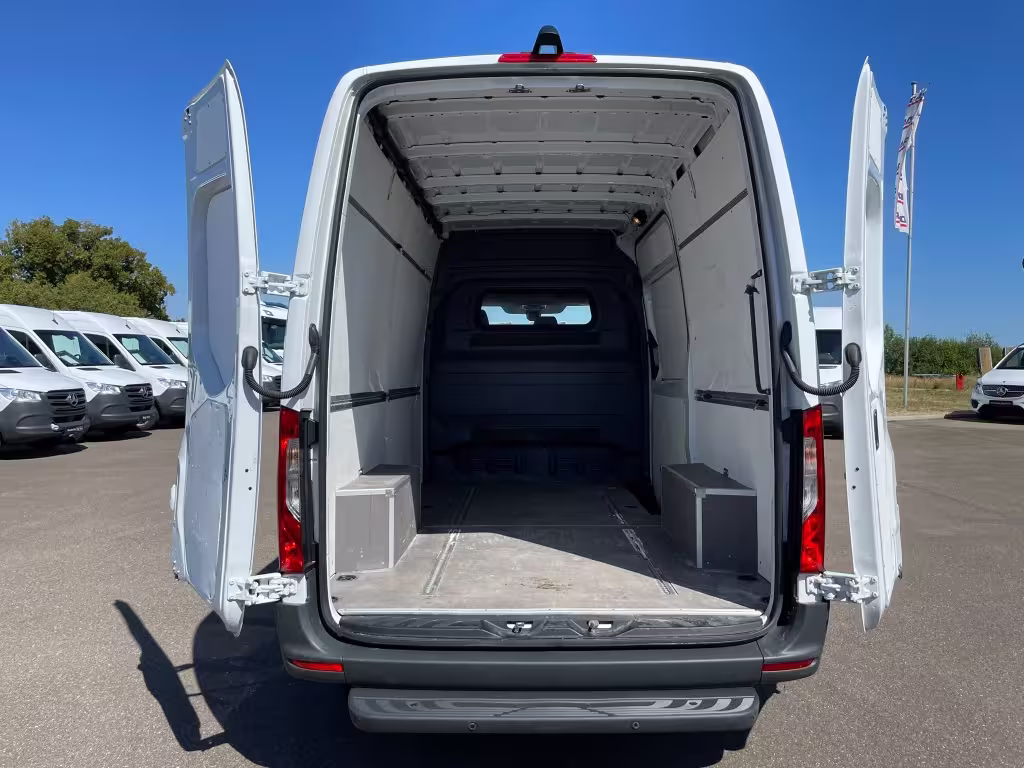 Mercedes-Benz Sprinter 317 CDI KA/L2H2/3665/MBUX/AUTOMATIK/KAMERA/TEMPOMAT/ Sprinter - Bild 6