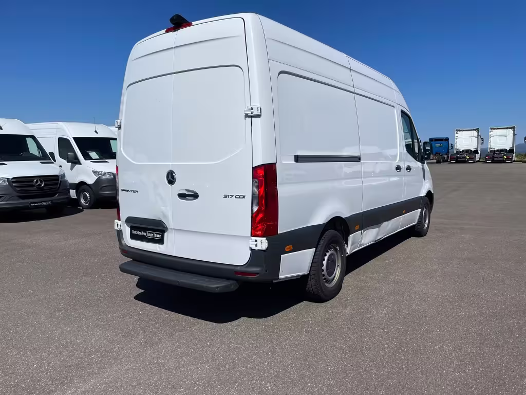 Mercedes-Benz Sprinter 317 CDI KA/L2H2/3665/MBUX/AUTOMATIK/KAMERA/TEMPOMAT/ Sprinter - Bild 8