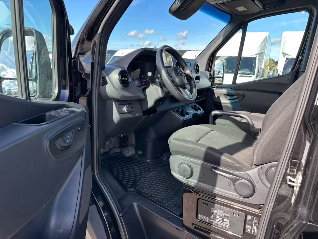 Mercedes-Benz Sprinter 319 CDI KA/L4H3/MAXI/XXL/SUPERHOCHDACH/MBUX/NAVI/AHK2,8t/ Sprinter - Bild 13
