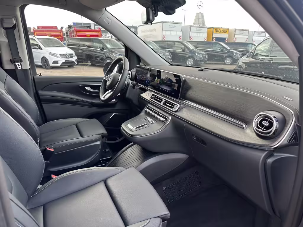 Mercedes-Benz EQV 300 AVANTGARDE/MBUX/AIRMATIC/BURMESTER/90kWh/DISTRONIC/360°/ELEKT.TÜREN/ EQV - Bild 12