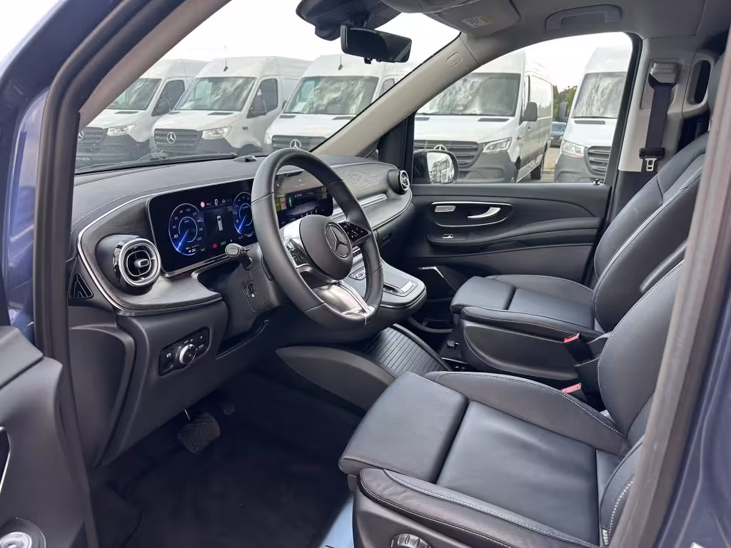 Mercedes-Benz EQV 300 AVANTGARDE/MBUX/AIRMATIC/BURMESTER/90kWh/DISTRONIC/360°/ELEKT.TÜREN/ EQV - Bild 13