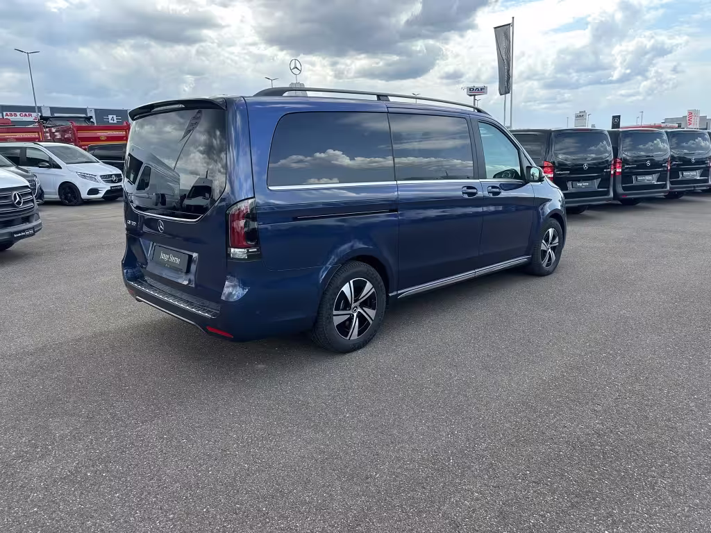 Mercedes-Benz EQV 300 AVANTGARDE/MBUX/AIRMATIC/BURMESTER/90kWh/DISTRONIC/360°/ELEKT.TÜREN/ EQV - Bild 7