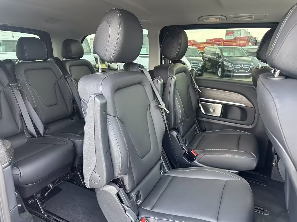 Mercedes-Benz EQV 300 AVANTGARDE/MBUX/AIRMATIC/BURMESTER/90kWh/DISTRONIC/360°/ELEKT.TÜREN/ EQV - Bild 8