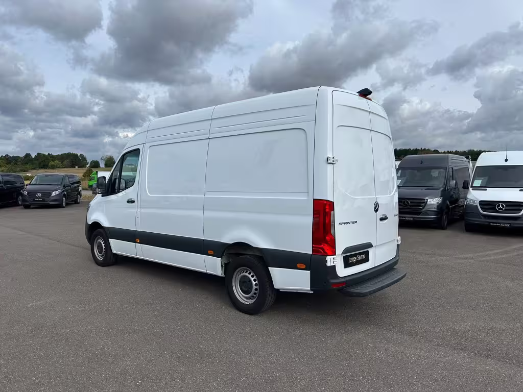 Mercedes-Benz Sprinter 317 CDI Kasten PRO Hochdach Standard LM Sprinter - Bild 4