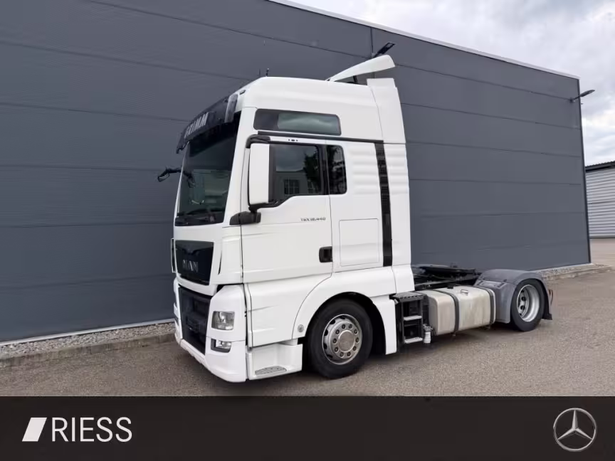 MAN MAN TGX AUT KlimaA LM Luft SHZ SoundSys - Bild 2