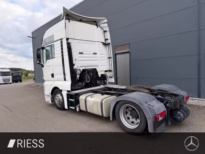 MAN MAN TGX AUT KlimaA LM Luft SHZ SoundSys - Bild 5