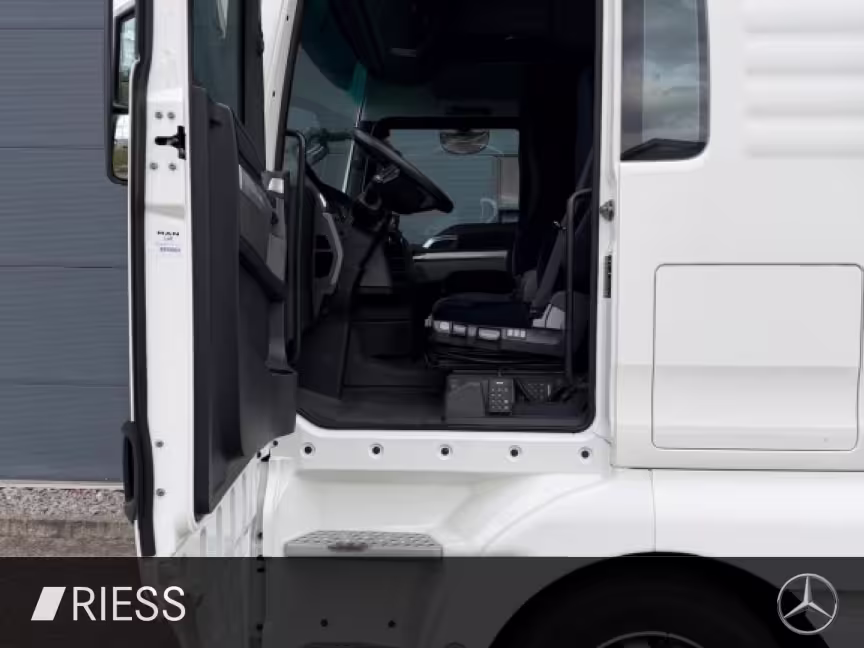 MAN MAN TGX AUT KlimaA LM Luft SHZ SoundSys - Bild 9