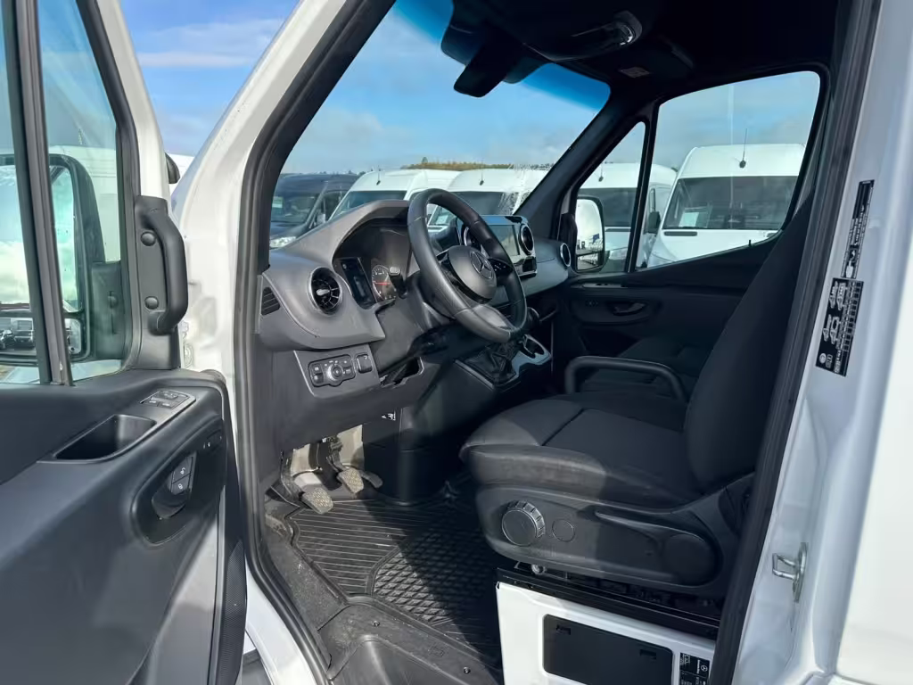 Mercedes-Benz Sprinter 317 CDI KOFFER/LBW/4325/NAVI/MBUX/LED/TEMPOMAT/KAMERA/JUNGE/ Sprinter - Bild 12