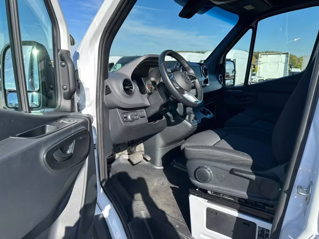 Mercedes-Benz Sprinter 317 CDI KA/MAXI/L3H2/4325/MBUX/NAVI/AUTOMATIK/KAMERA/ Sprinter - Bild 9