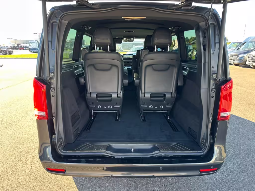 Mercedes-Benz V 300 d AVANTGARDE EDITION/AMG/NIGHT/AIRMATIC/60°/MBUX/BURMESTER/ V 300 - Bild 6