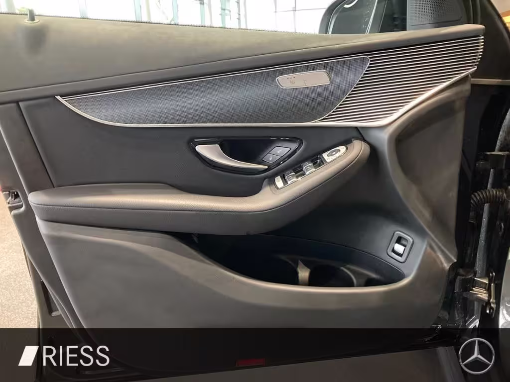 Mercedes-Benz EQC 400 4M AHK 360 19 MULTI SCHNELLADUNG - Bild 10