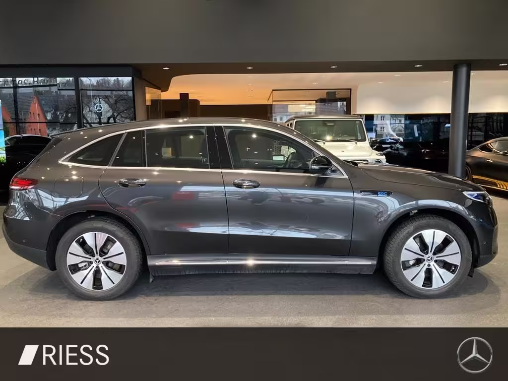 Mercedes-Benz EQC 400 4M AHK 360 19 MULTI SCHNELLADUNG - Bild 17
