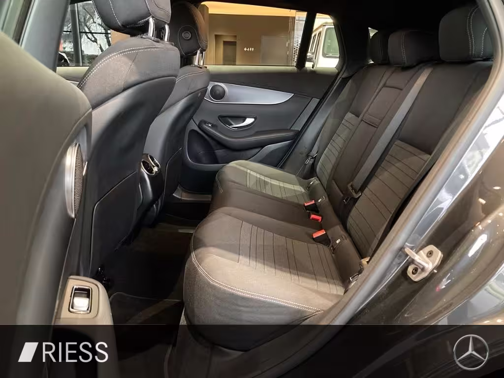 Mercedes-Benz EQC 400 4M AHK 360 19 MULTI SCHNELLADUNG - Bild 8