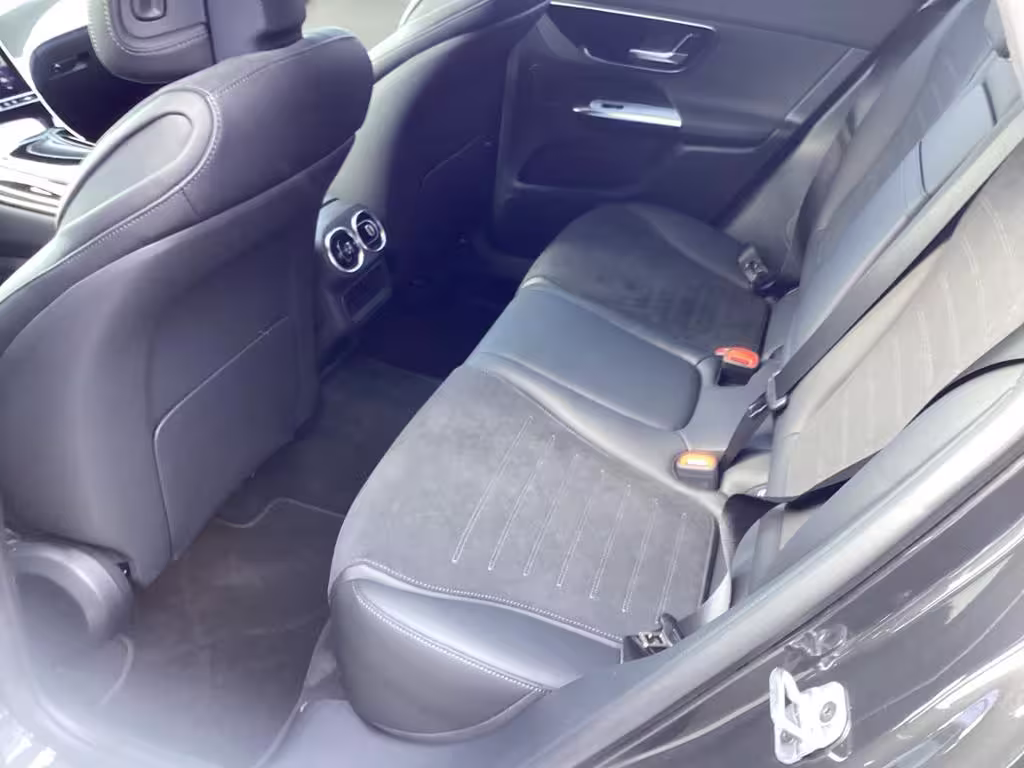 Mercedes-Benz GLC 300 d 4M Cp AMG+Night+Pano+AHK+Kamera - Bild 12