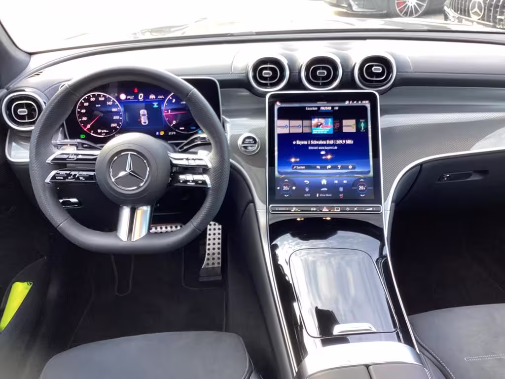 Mercedes-Benz GLC 300 d 4M Cp AMG+Night+Pano+AHK+Kamera - Bild 7