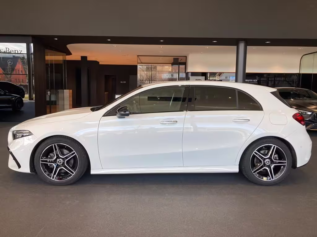 Mercedes-Benz A 200 AMG AHK DISTRO MULTI NIGHT SOUND SYSTEM - Bild 3