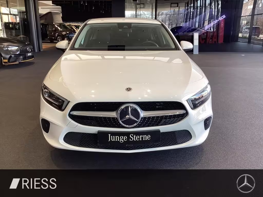 Mercedes-Benz A 250 e Kompaktlimousine AUT DynLicht KeyLess LM A 250 - Bild 3