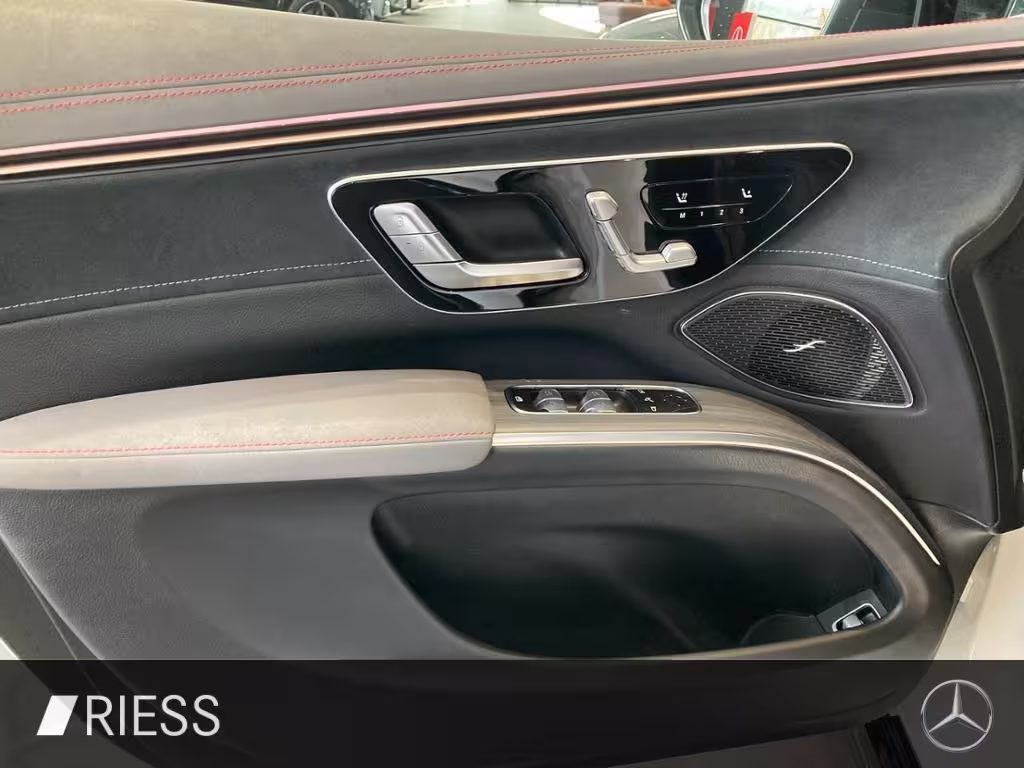 Mercedes-Benz EQS 450 4M SUV AMG PANO AHK AIRMATIC NIGHT MEMOR - Bild 10