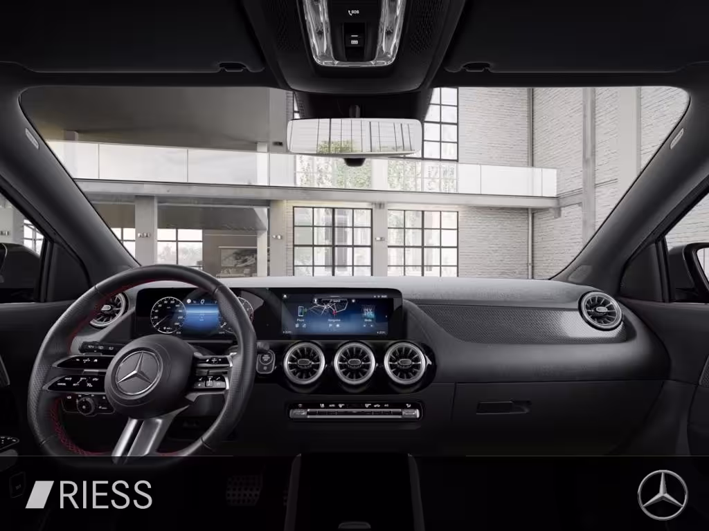 Mercedes-Benz GLA 200 AMG Pano LED Navi Keyless Kamera Spur - Bild 23