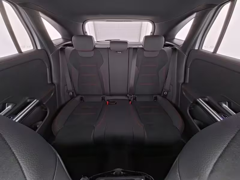 Mercedes-Benz GLA 200 AMG Adv. Navi PDC Kamera Keyless - Bild 7