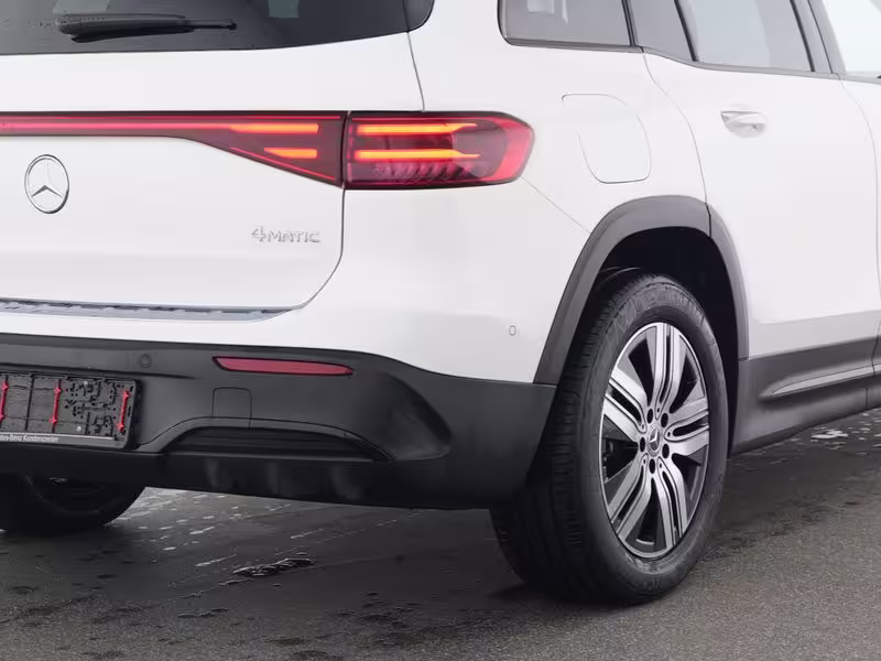 Mercedes-Benz EQB 300 4MATIC AUT Kam. KeyLess KlimaA LED LM - Bild 4