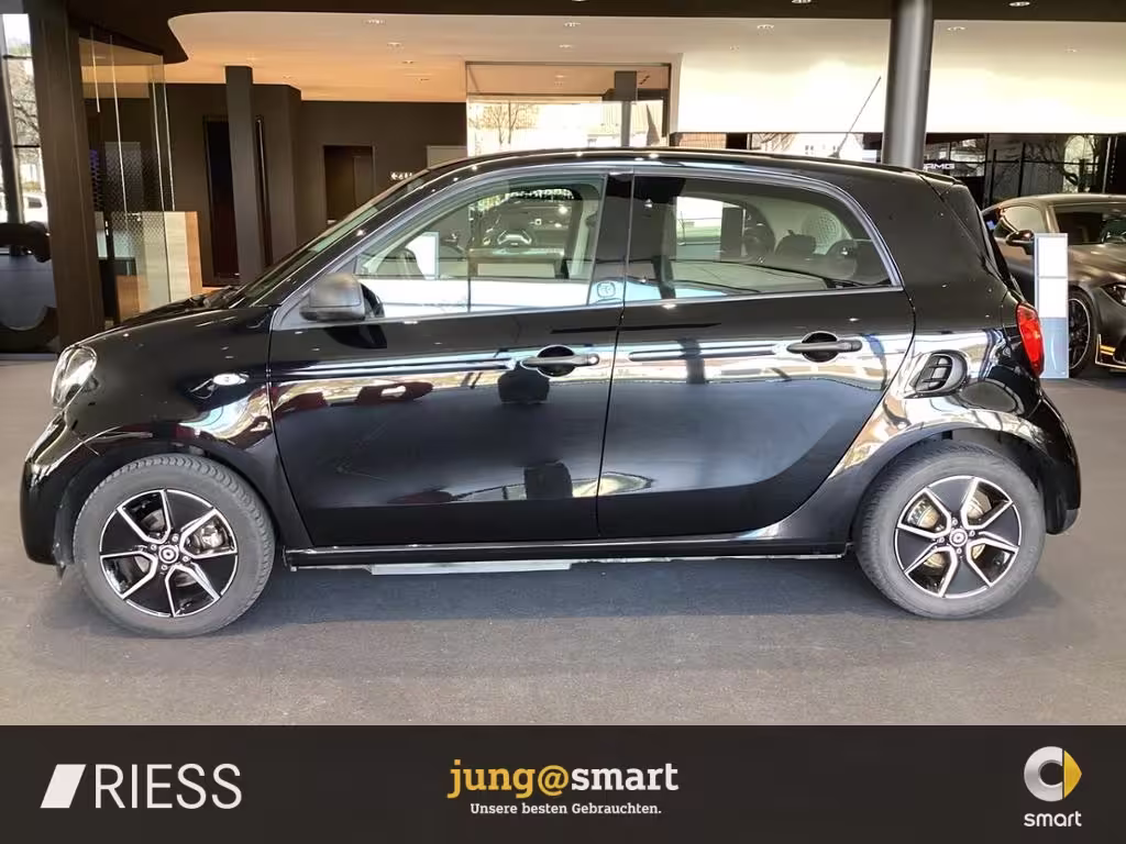 Smart smart EQ forfour AUT KlimaA LM PDC SHZ Winterp. - Bild 4