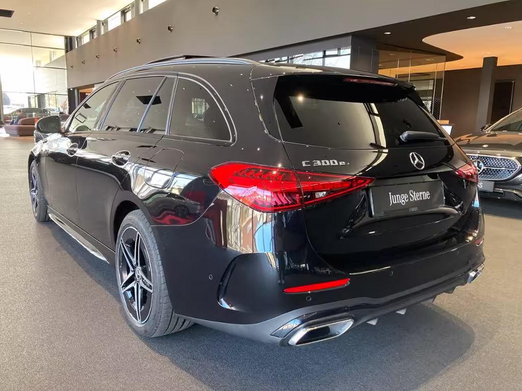 Mercedes-Benz C 300 e T AMG PANO 360 MEMORY NIGHT DIGITAL 11kW - Bild 4