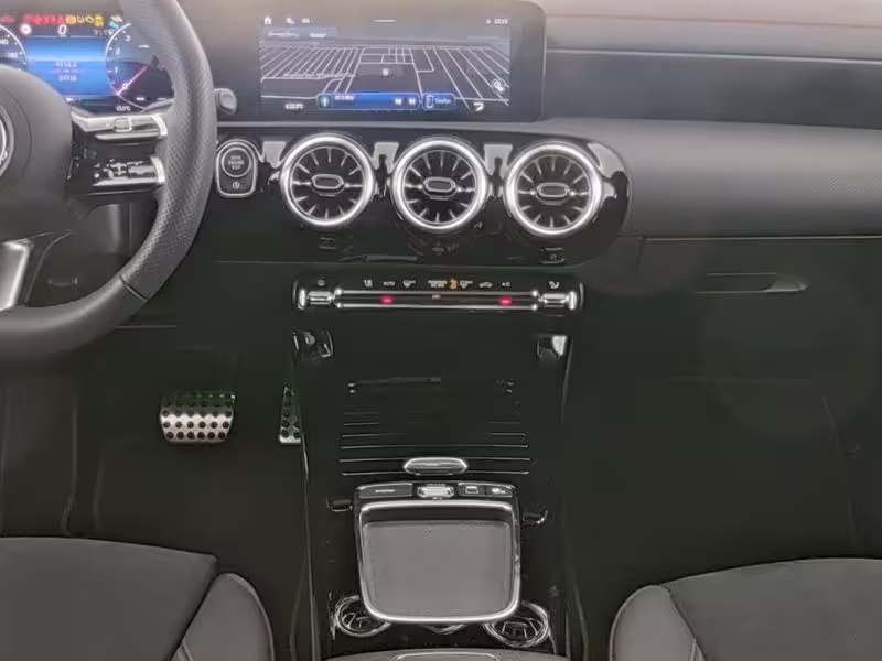 Mercedes-Benz CLA 200 SB EDITION AMG PANO WINTER PAK 360 KEYL CLA 200 Shooting Brake - Bild 9