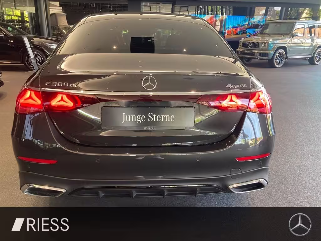 Mercedes-Benz E 300 de 4M AMG ADV SUPERSCREEN NIGHT BURM 4D E 300 - Bild 13