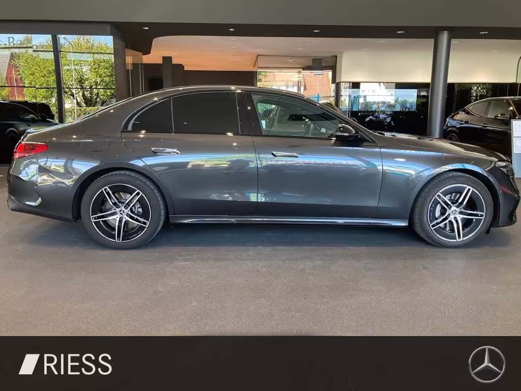 Mercedes-Benz E 300 de 4M AMG ADV SUPERSCREEN NIGHT BURM 4D E 300 - Bild 15