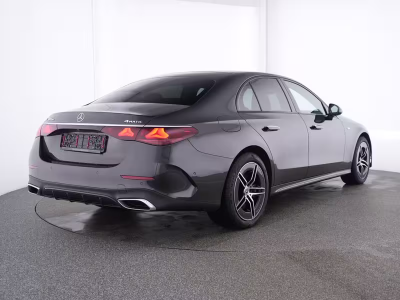 Mercedes-Benz E 300 de 4M AMG ADV SUPERSCREEN NIGHT BURM 4D E 300 - Bild 2