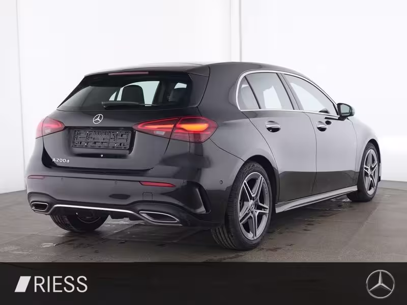 Mercedes-Benz A 200 d AMG ADVANCED+ PANO KEYLESS AMBI RFK CARP A 200 - Bild 3