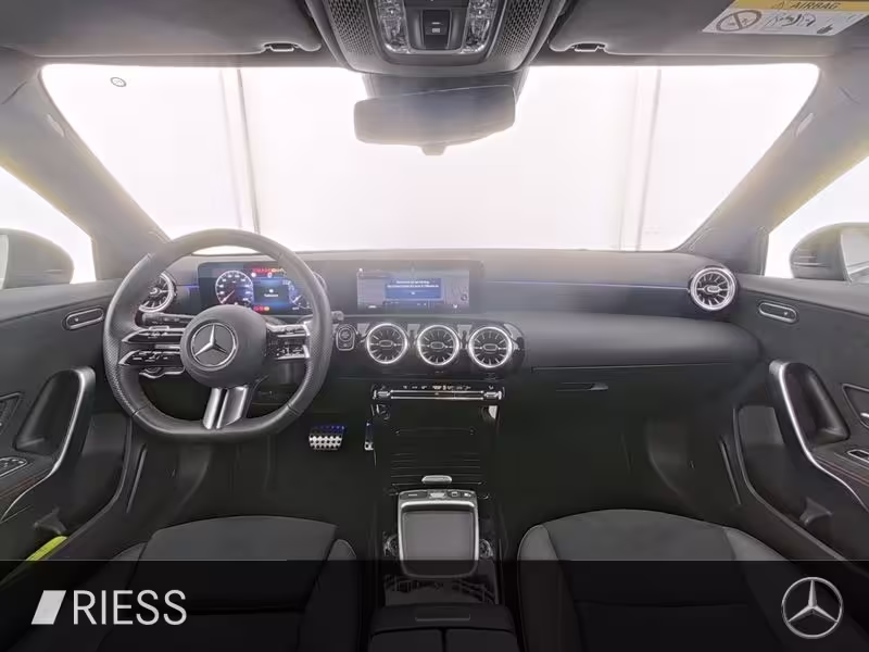 Mercedes-Benz A 200 d AMG ADVANCED+ PANO KEYLESS AMBI RFK CARP A 200 - Bild 7