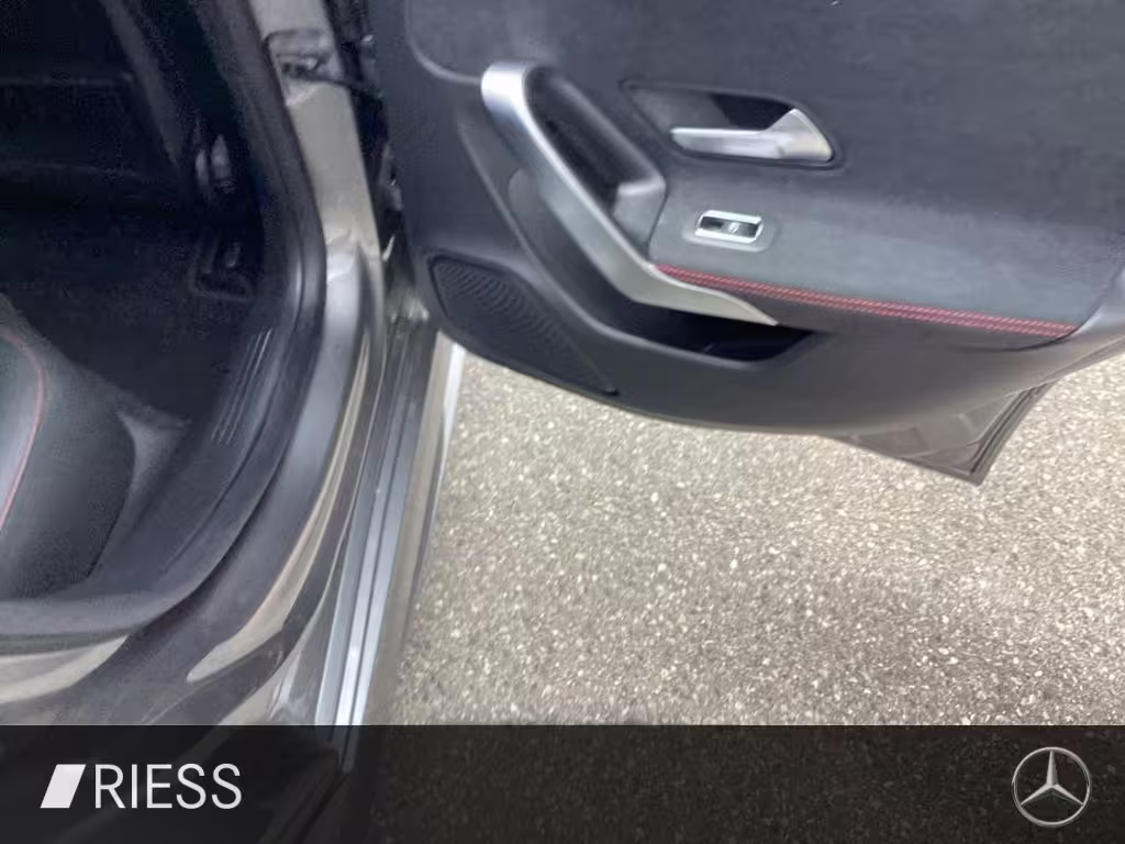 Mercedes-Benz CLA 200 Cp AMG+Kamera+Ambiente+Totw.+Navi+LED CLA 200 - Bild 19