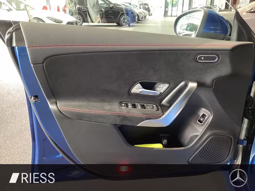 Mercedes-Benz CLA 250 e Cp AMG ADVANCED+ PANO 11kW RFK KEYLESS CLA 250 - Bild 12