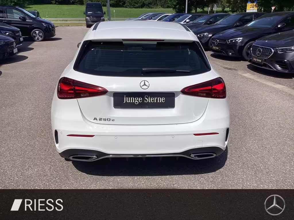 Mercedes-Benz A 250 e  AMG Multib. Burm. LED Navi PDC Kamera A 250 - Bild 15