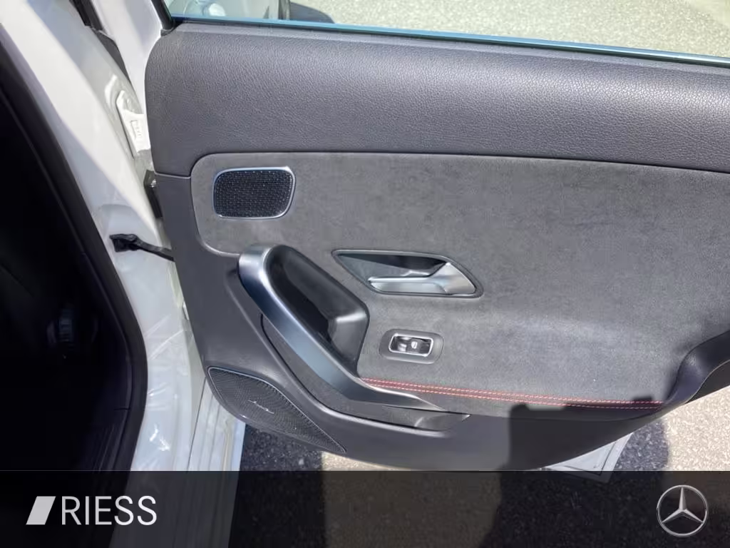 Mercedes-Benz A 250 e  AMG Multib. Burm. LED Navi PDC Kamera A 250 - Bild 20