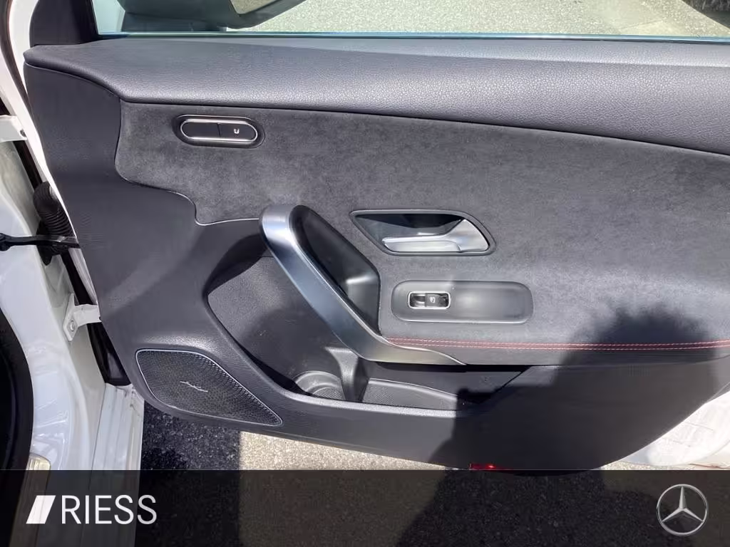 Mercedes-Benz A 250 e  AMG Multib. Burm. LED Navi PDC Kamera A 250 - Bild 21