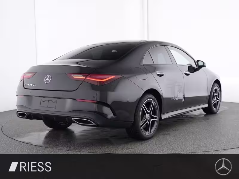 Mercedes-Benz CLA 250 e AMG NIGHT LEDER DISTRO 360 PANO KEYLES CLA 250 - Bild 3