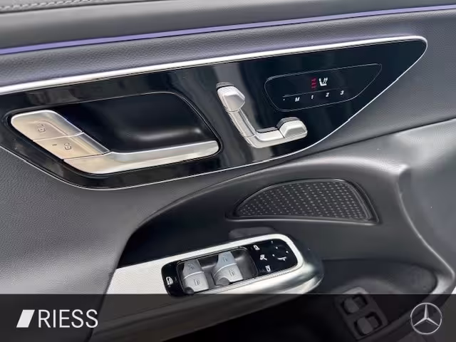 Mercedes-Benz E 300 e T-Modell mit EQ Hybrid Technologie 360 E 300 - Bild 12