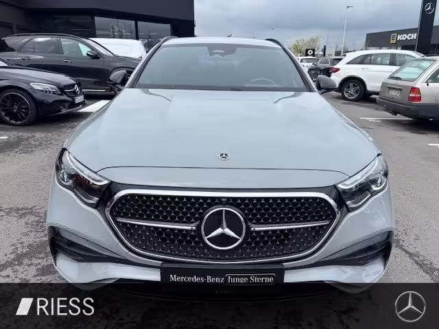 Mercedes-Benz E 300 e T-Modell mit EQ Hybrid Technologie 360 E 300 - Bild 3