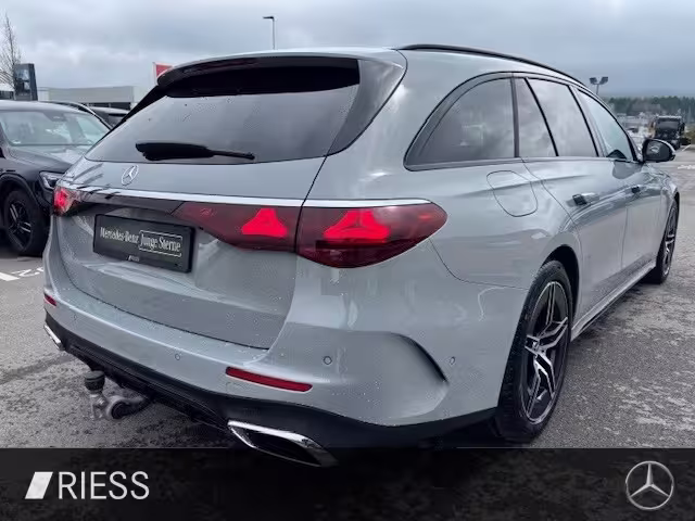 Mercedes-Benz E 300 e T-Modell mit EQ Hybrid Technologie 360 E 300 - Bild 7