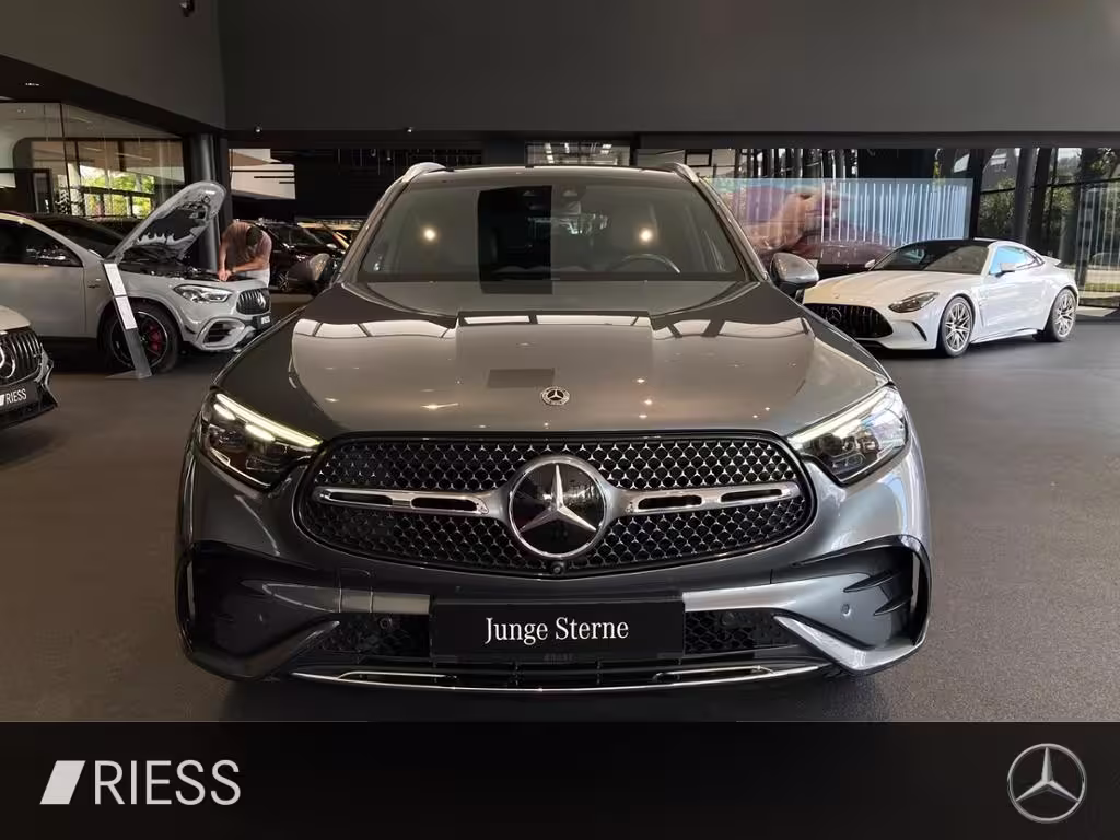 Mercedes-Benz GLC 400 e 4M AMG+Pano+AHK+HA-Lekg+360+Burm+Distr GLC 400 - Bild 3